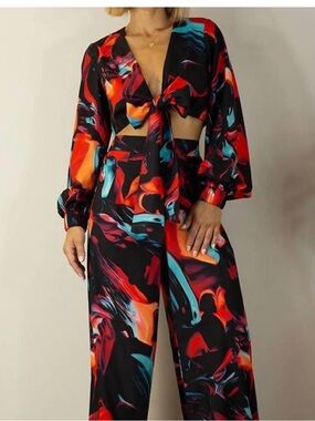 MULLA eclipse crop top multicolor